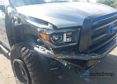 2012 Toyota Tundra Grade 5.7L V8 из США, поврежденный, VIN 5TFKW5F10CX005330